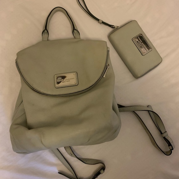 Marc Jacobs Leather backpack w/Wallet - Picture 3 of 9